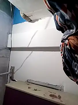 Snapshot of Queen_suman chatting on December 6, 2:02 am Queen suman online show from December 6, 2:02 am