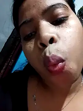 Snapshot of Queen_suman chatting on December 10, 8:08 am Queen suman online show from December 10, 8:08 am