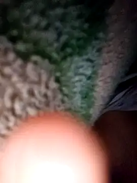 Snapshot of Queen_suman chatting on December 17, 9:17 am Queen suman online show from December 17, 9:17 am