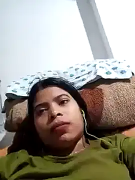 Snapshot of Queen_suman chatting on December 21, 6:41 am Queen suman online show from December 21, 6:41 am