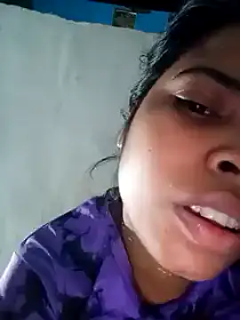 Snapshot of Queen_suman chatting on December 28, 2:21 pm Queen suman online show from December 28, 2:21 pm