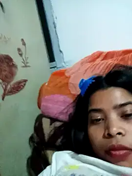 Snapshot of Queen_suman chatting on January 7, 11:37 am Queen suman online show from January 7, 11:37 am