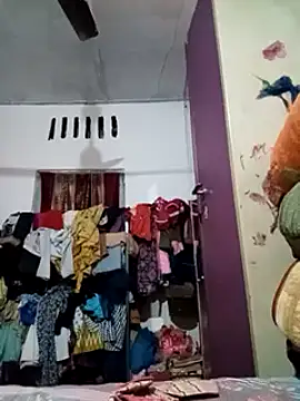 Snapshot of Queen_suman chatting on January 20, 5:04 am Queen suman online show from January 20, 5:04 am