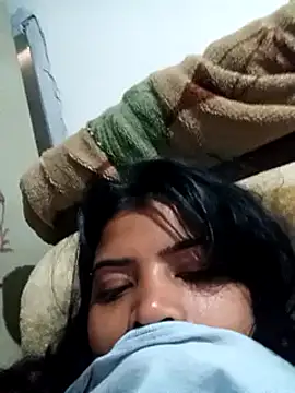 Snapshot of Queen_suman chatting on February 3, 3:31 am Queen suman online show from February 3, 3:31 am