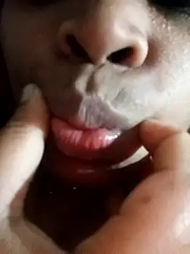 Snapshot of Queen_suman chatting on February 19, 4:12 am Queen suman online show from February 19, 4:12 am