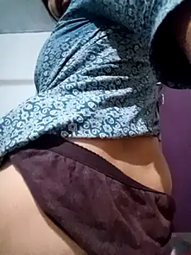 Snapshot of Queen_suman chatting on March 7, 5:29 am Queen suman online show from March 7, 5:29 am