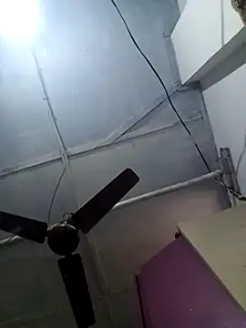 Snapshot of Queen_suman chatting on March 15, 4:46 am Queen suman online show from March 15, 4:46 am