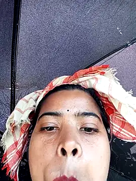 Snapshot of Queen_suman chatting on November 13, 4:11 am Queen suman online show from November 13, 4:11 am