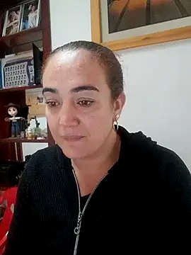 Snapshot of skayhot_ chatting on February 26, 11:42 am skayhot online show from February 26, 11:42 am