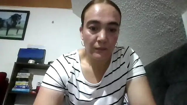 skayhot  online show from May 15, 11:39 am