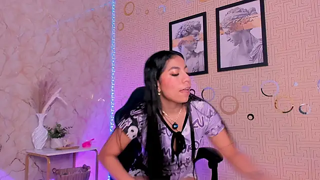 Snapshot of Mia_Gothzx chatting on March 11, 11:27 am Mia Gothzx online show from March 11, 11:27 am