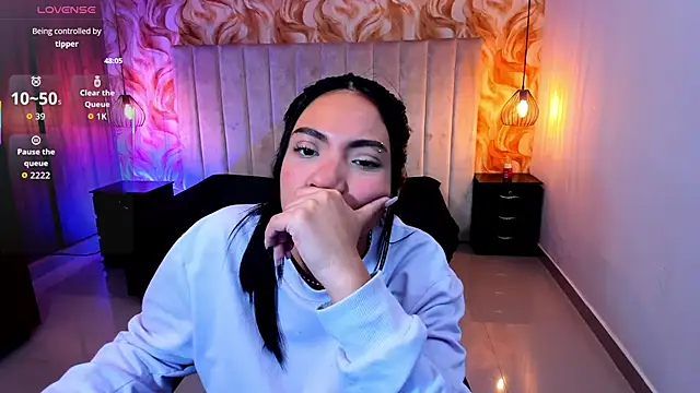 Snapshot of miichael_black chatting on March 22, 8:12 pm miichael black online show from March 22, 8:12 pm