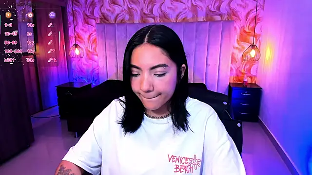 Snapshot of miichael_black chatting on March 27, 6:51 pm miichael black online show from March 27, 6:51 pm