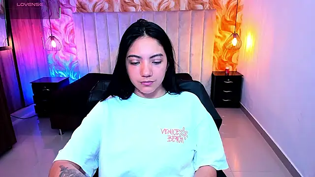 Snapshot of miichael_black chatting on March 28, 6:07 pm miichael black online show from March 28, 6:07 pm