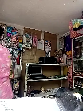 Snapshot of Edged_Hot69 chatting on March 9, 4:11 pm Edged Hot69 online show from March 9, 4:11 pm