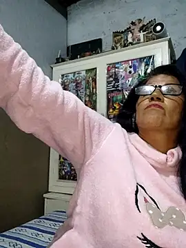 Snapshot of Edged_Hot69 chatting on March 25, 2:50 am Edged Hot69 online show from March 25, 2:50 am