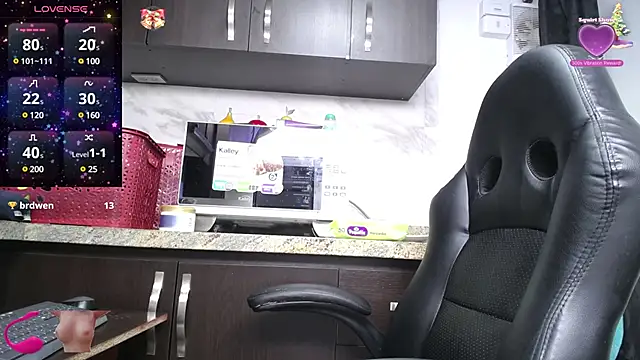 iniyalaboni online show from December 21, 8:00 pm