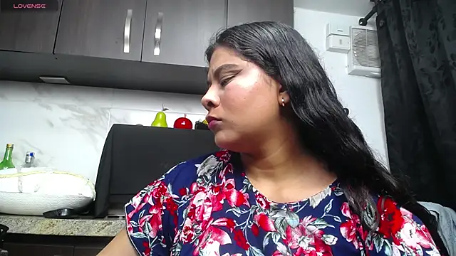 iniyalaboni online show from September 12, 8:09 pm