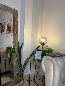 Snapshot of DahianaWalcott chatting on October 10, 5:23 pm DahianaWalcott online show from October 10, 5:23 pm