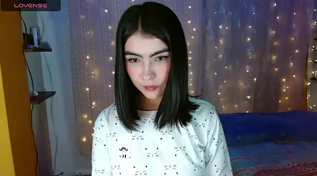 Snapshot of victoria-henaoo chatting on February 16, 2:31 am victoria-henaoo online show from February 16, 2:31 am