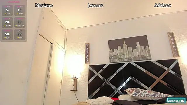 Snapshot of toyboys1 chatting on October 9, 3:04 am toyboys1 online show from October 9, 3:04 am