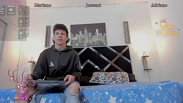 Snapshot of toyboys1 chatting on October 10, 3:27 am toyboys1 online show from October 10, 3:27 am