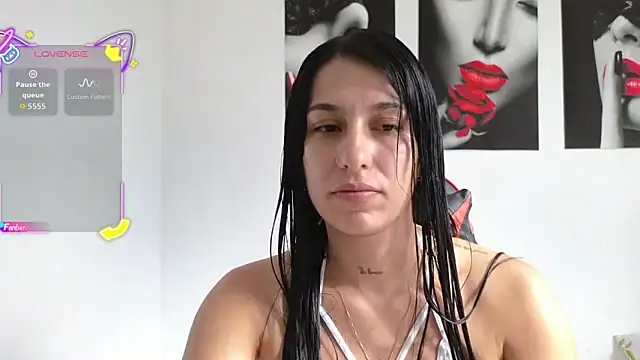 tammyandrade  online show from May 23, 1:15 pm