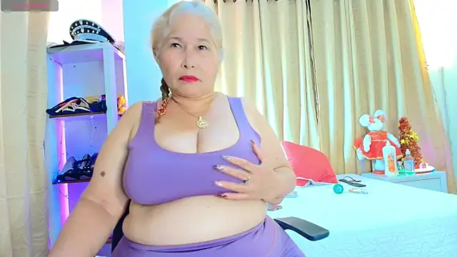 girl amada online show from November 20, 6:51 pm