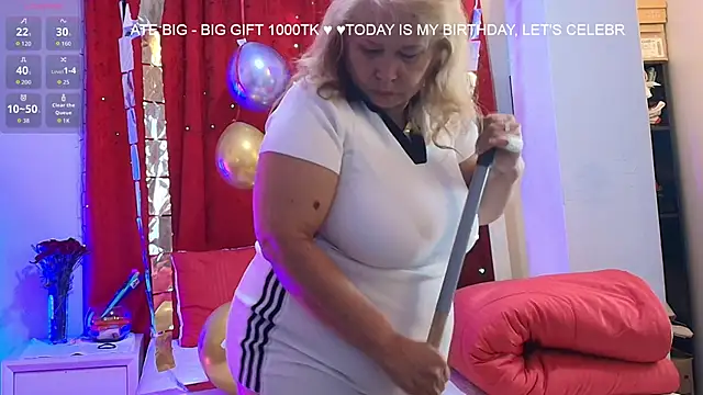 girl amada online show from January 18, 8:51 am