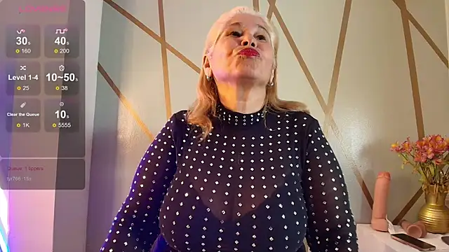 girl amada online show from February 28, 7:04 pm