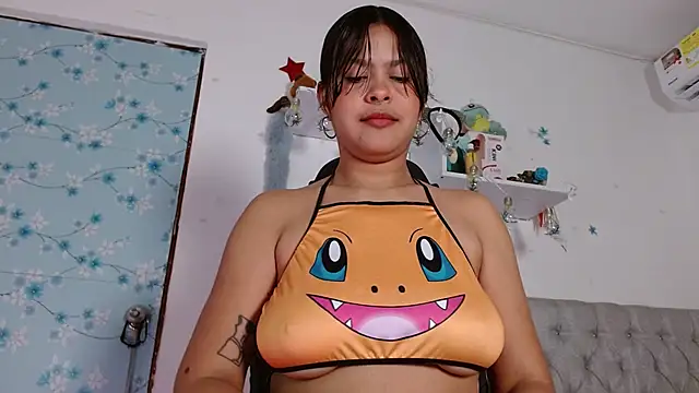 Snapshot of miss_valery2 chatting on December 4, 1:47 am miss valery2 online show from December 4, 1:47 am