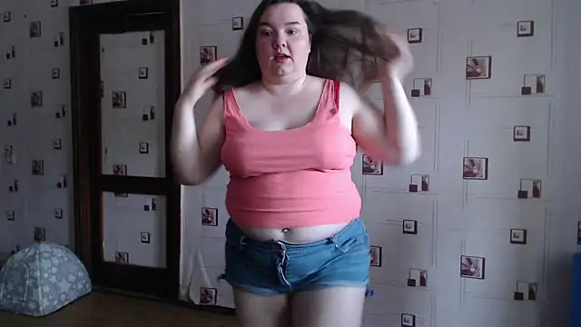 TasyaBigTTs online show from December 14, 11:50 am