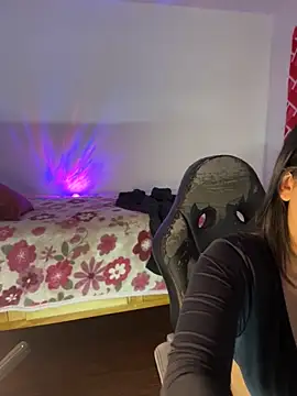 emiily15   online show from September 26, 7:07 pm