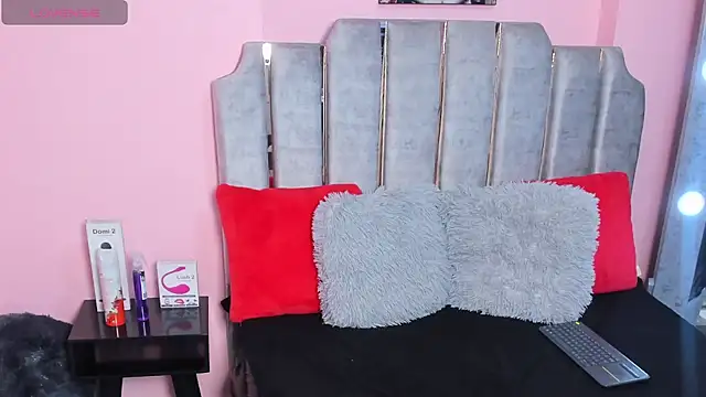 karol noa online show from January 18, 3:42 am