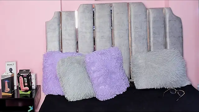 karol noa online show from February 25, 6:36 am