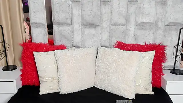 karol noa online show from September 11, 11:32 am