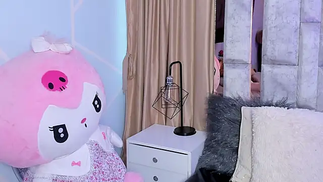 karol noa online show from September 12, 11:43 am