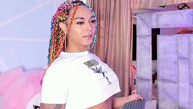 karol noa online show from October 7, 1:08 pm