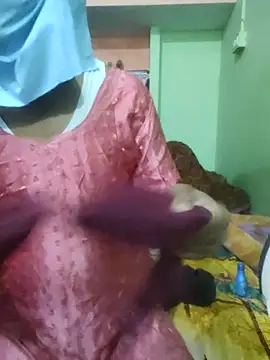 Snapshot of iaparna chatting on December 19, 4:30 am iaparna online show from December 19, 4:30 am