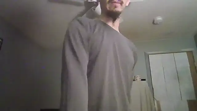 Snapshot of VanceFontaine chatting on December 24, 2:32 am VanceFontaine online show from December 24, 2:32 am