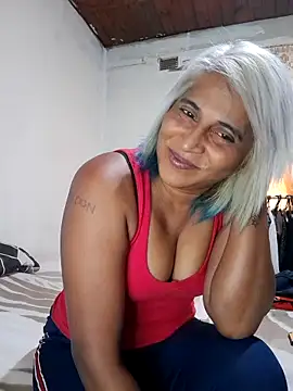 Goodgirlsue 77 online show from May 16, 5:26 am