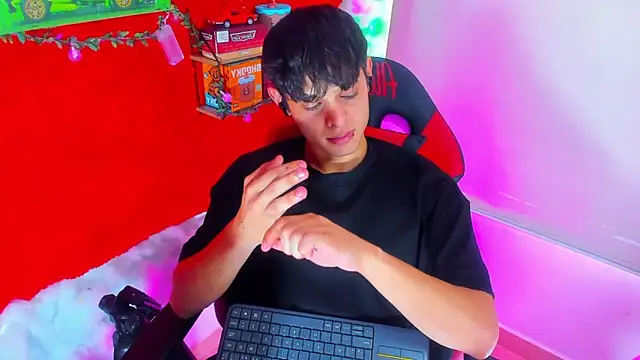 LilOwen  online show from September 21, 6:09 pm