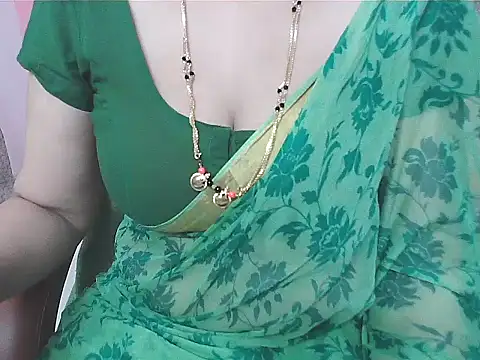 Snapshot of sunitha-3 chatting on September 23, 4:37 am sunitha-3 online show from September 23, 4:37 am