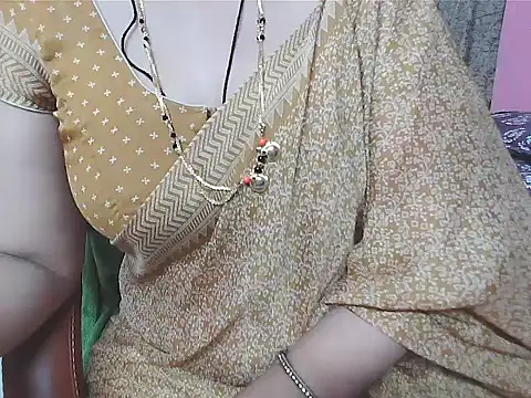 Snapshot of sunitha-3 chatting on October 1, 6:25 pm sunitha-3 online show from October 1, 6:25 pm