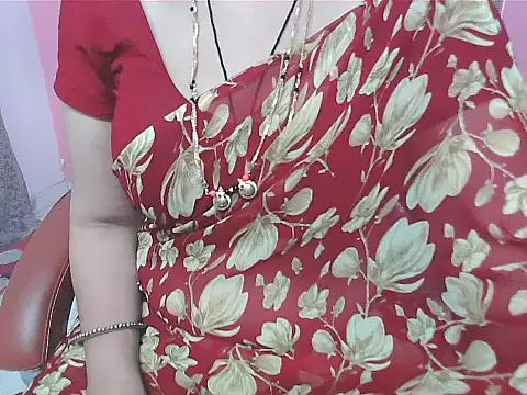 Snapshot of sunitha-3 chatting on October 5, 6:01 am sunitha-3 online show from October 5, 6:01 am