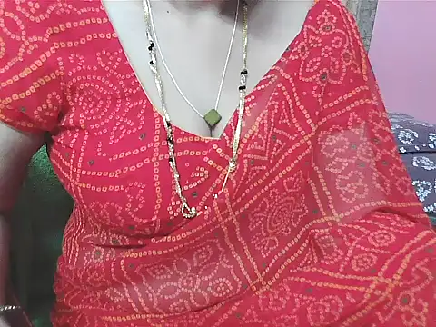 Snapshot of sunitha-3 chatting on October 25, 6:54 am sunitha-3 online show from October 25, 6:54 am