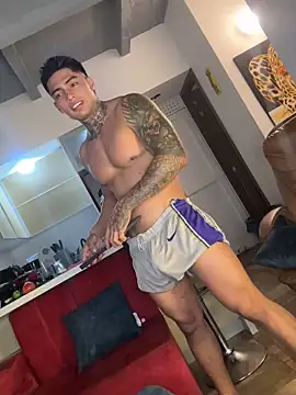 Snapshot of Dominiofit chatting on October 13, 4:45 am Dominiofit online show from October 13, 4:45 am