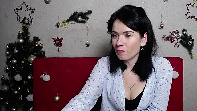 JasmineKouch online show from December 28, 3:37 am