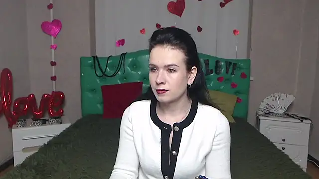 JasmineKouch online show from November 26, 6:14 am