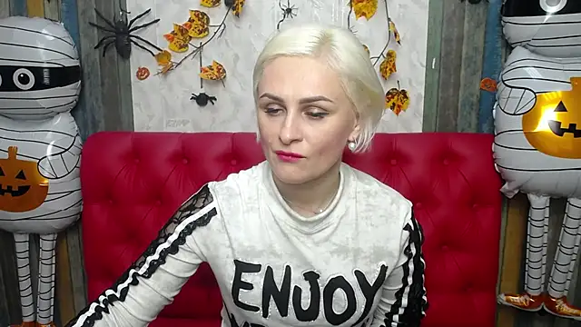 OliviaHorst online show from October 26, 6:14 pm